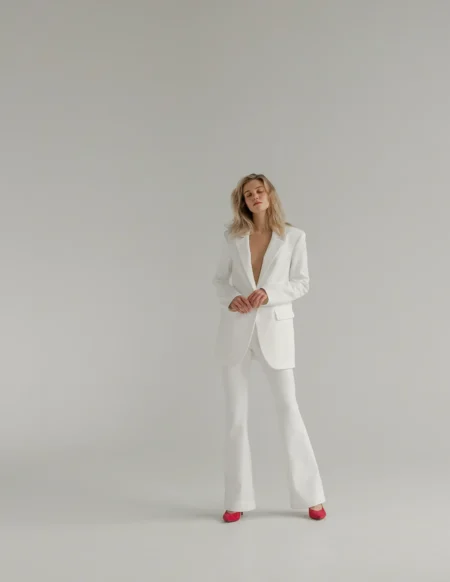 White Diva — Fashion & Beauty editorial by Daria Simkina for VOUS Magazine