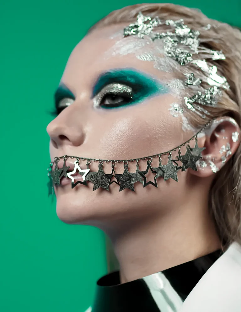 Côtés De La Lune — Fashion & Beauty editorial by Laura Lyong for VOUS Magazine