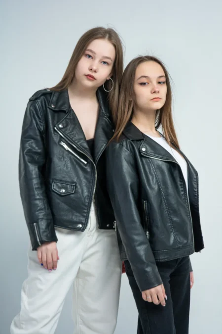 Ekaterina and Valeria — Teen editorial by Елена Чабан-Супрон for VOUS Magazine