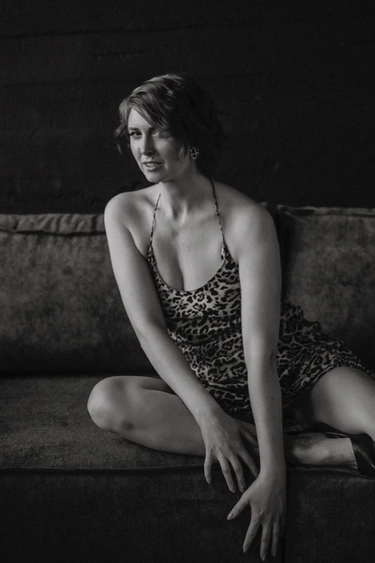 Femininity and Beauty — Fashion & Beauty editorial by Юлия Серова for VOUS Magazine