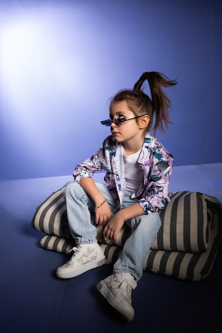 La-la-la KIRA! — Teen editorial by Olga Solomennikova for VOUS Magazine