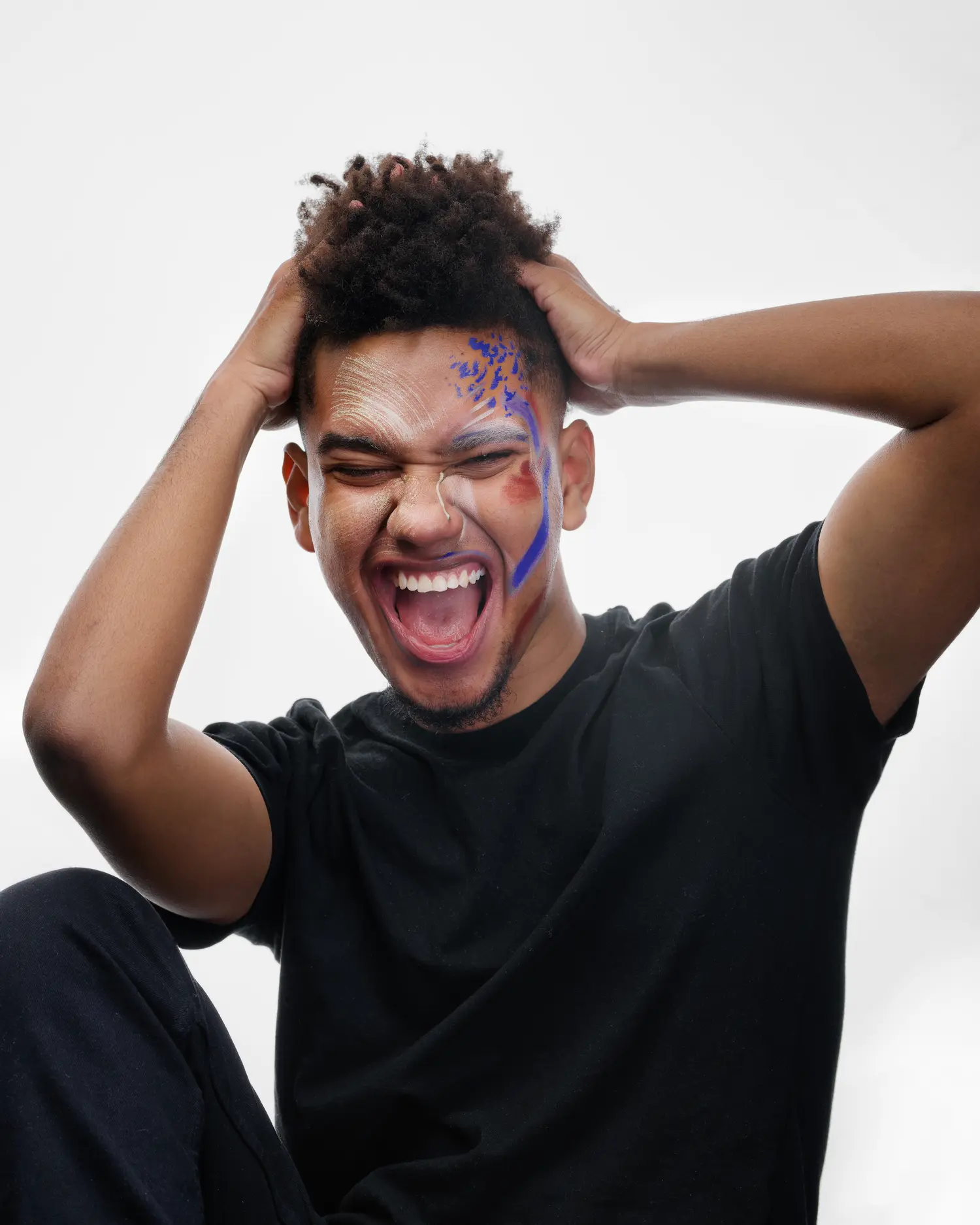 Let´s do some face painting — Man editorial by Michaela Firešová for VOUS Magazine