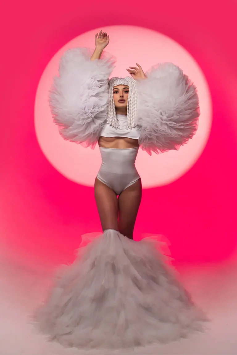 Pearl — Fashion & Beauty editorial by Бикташева Карина for VOUS Magazine