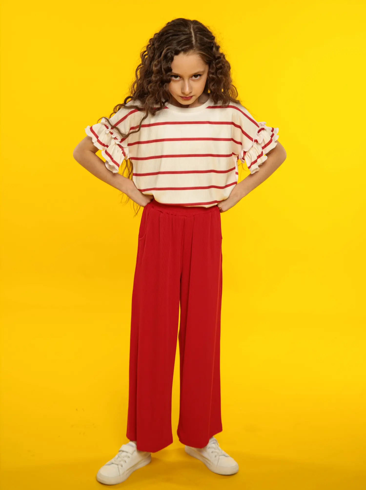 Yellow mood — Teen editorial by Evgenia R for VOUS Magazine