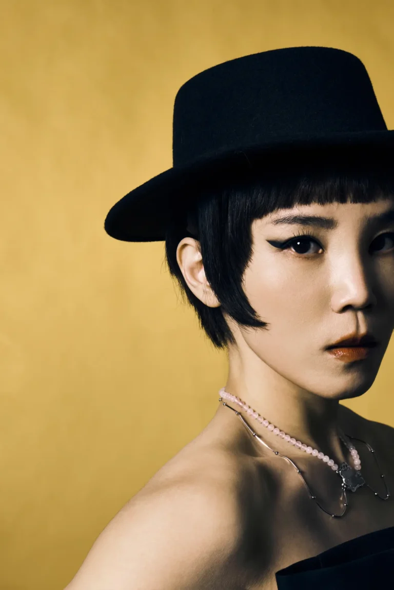 Flower Girl — Fashion & Beauty editorial by Yang Shu for VOUS Magazine
