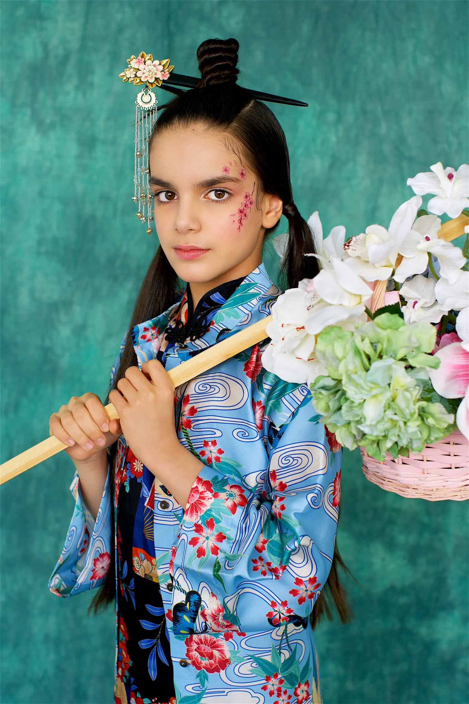 Japan style — Teen editorial by Фотограф: Ольга Грег for VOUS Magazine