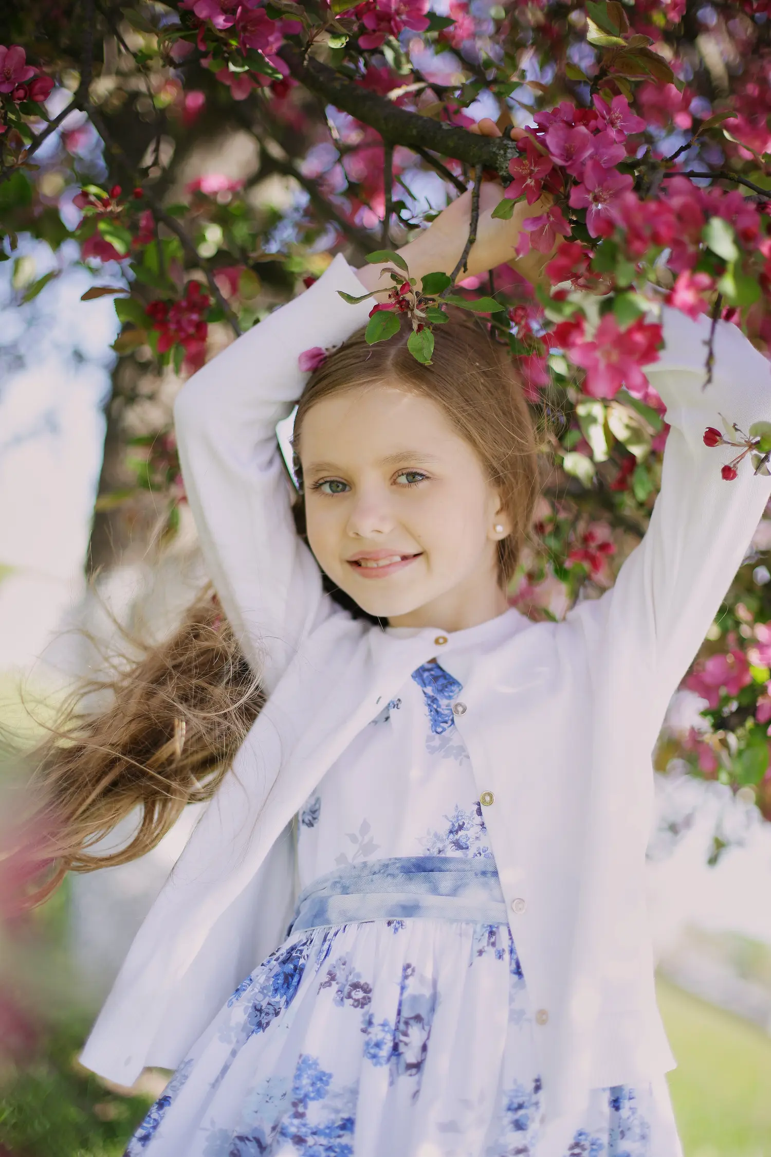 Elite models — Teen editorial by Photographer: Ksenia Golovacheva for VOUS Magazine