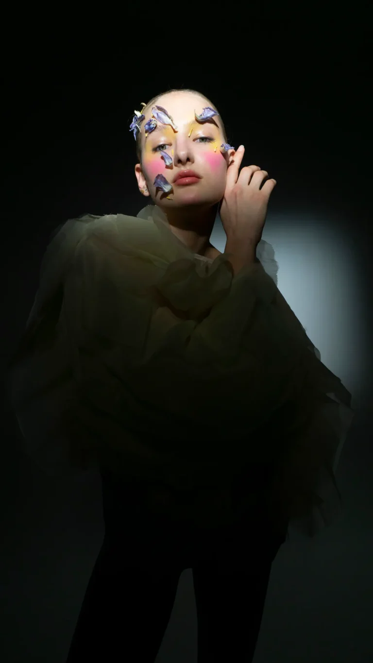 History of nature The flower that opens — Fashion & Beauty editorial by Elena Nosova for VOUS Magazine