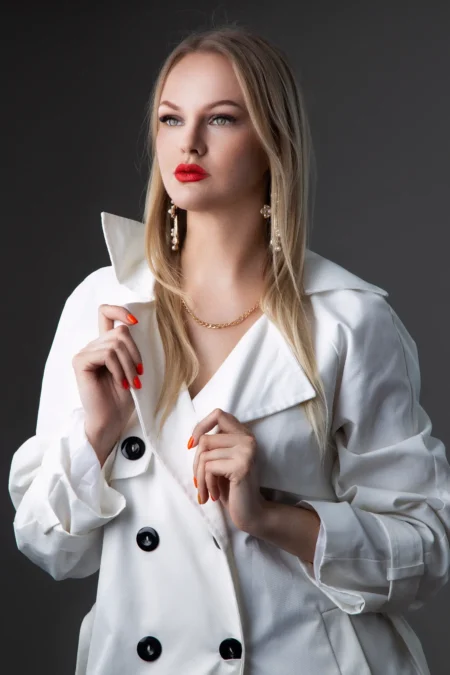 Olga Popova's Academy — Fashion & Beauty editorial by D Swe for VOUS Magazine