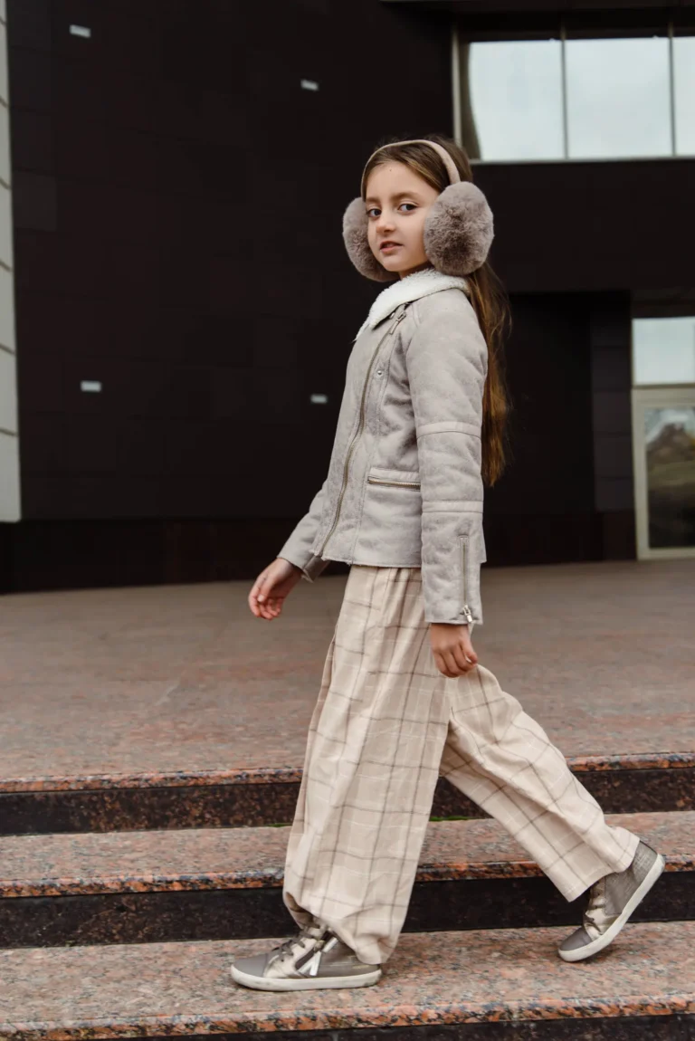 street style — VOUS Magazine · The June Teen Edition · Vol.3 · 2023