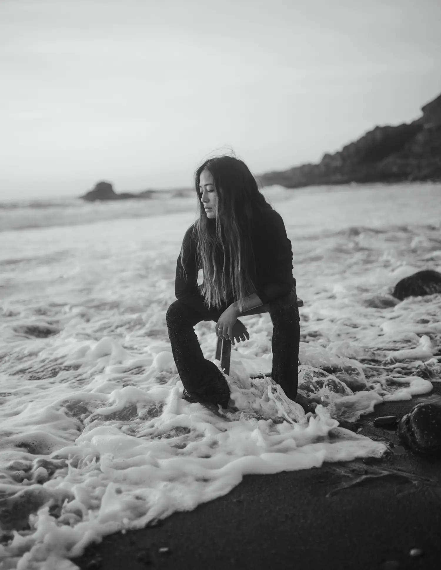 Black sand beach — Fashion & Beauty editorial by Andrea Zatelli for VOUS Magazine