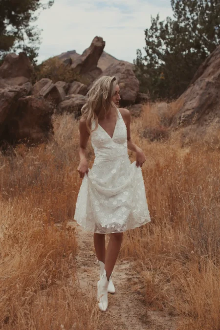 Desert Girl — Fashion & Beauty editorial by Natalie Kagasoff for VOUS Magazine