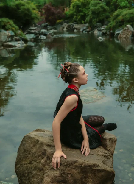 Japanese garden — Fashion & Beauty editorial by Jane Revina for VOUS Magazine