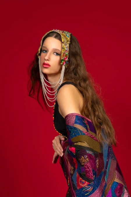Katrin — Teen editorial by Anastasiia Bézrukova for VOUS Magazine