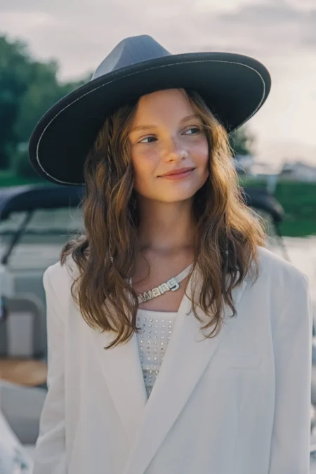 Darina Drobysh — Teen editorial for VOUS Magazine