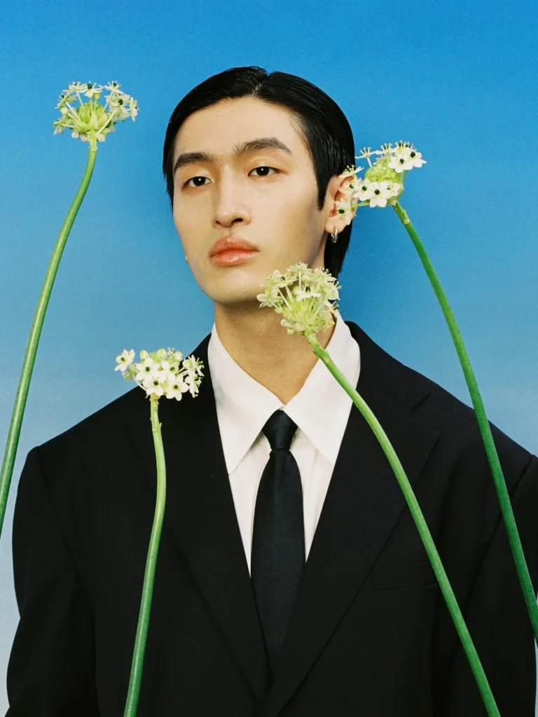 Portrait of Chinese youth — Man editorial by Yang Shu for VOUS Magazine