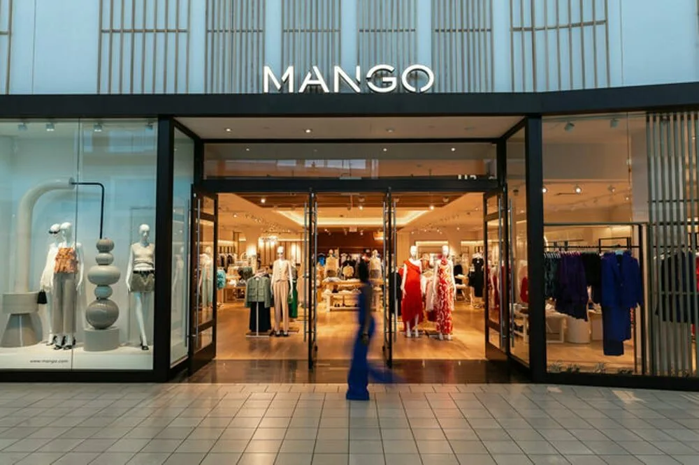 Mango, the prominent Spanish fashion company, entered the multi-brand e-commerce arena in 2021, initially featuring Intimissimi and later adding Rituals to its offerings.