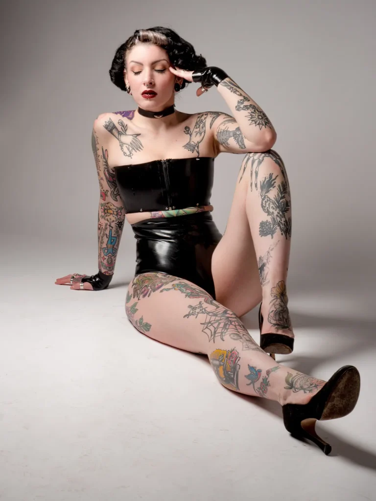 Old and New Dreams — Fashion & Beauty editorial by Exo Latex for VOUS Magazine