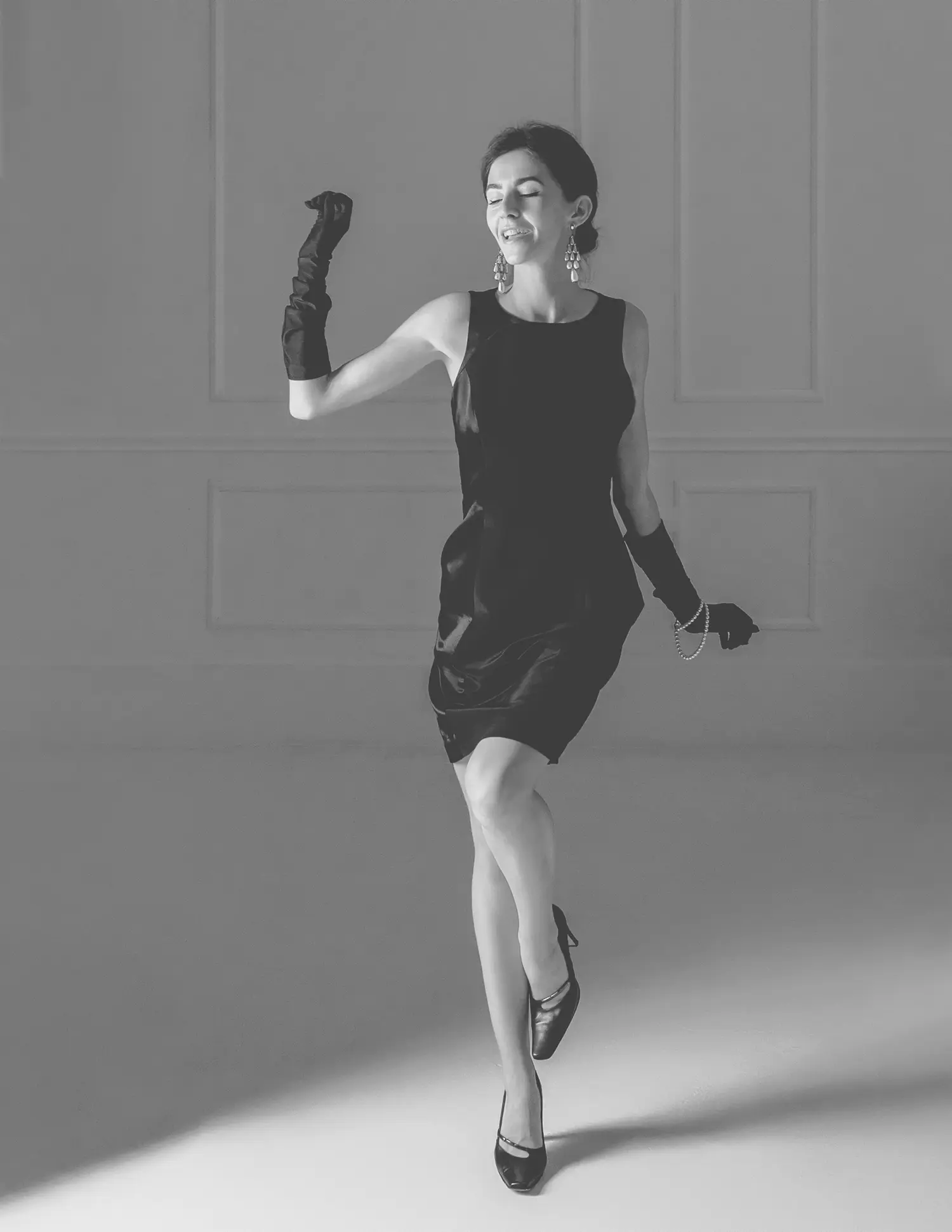 Festive mood: the timeless elegance of the little black dress — Fashion & Beauty editorial by Natalia Shelest for VOUS Magazine