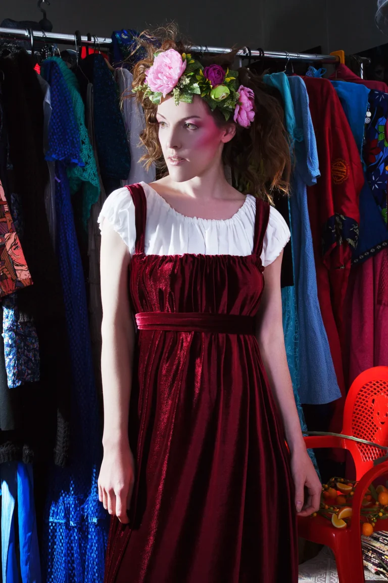Anti-Fashion. Pattern break — Fashion & Beauty editorial by Natalia Frolova for VOUS Magazine