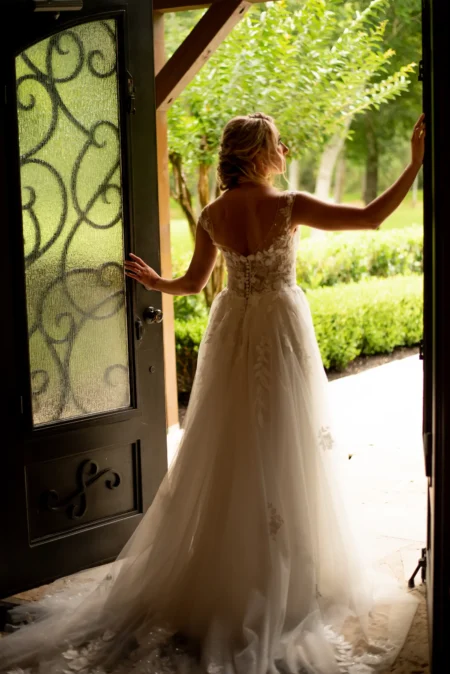 Cardinal Photography- Wedding Collection — Wedding editorial by Dani Napoli for VOUS Magazine