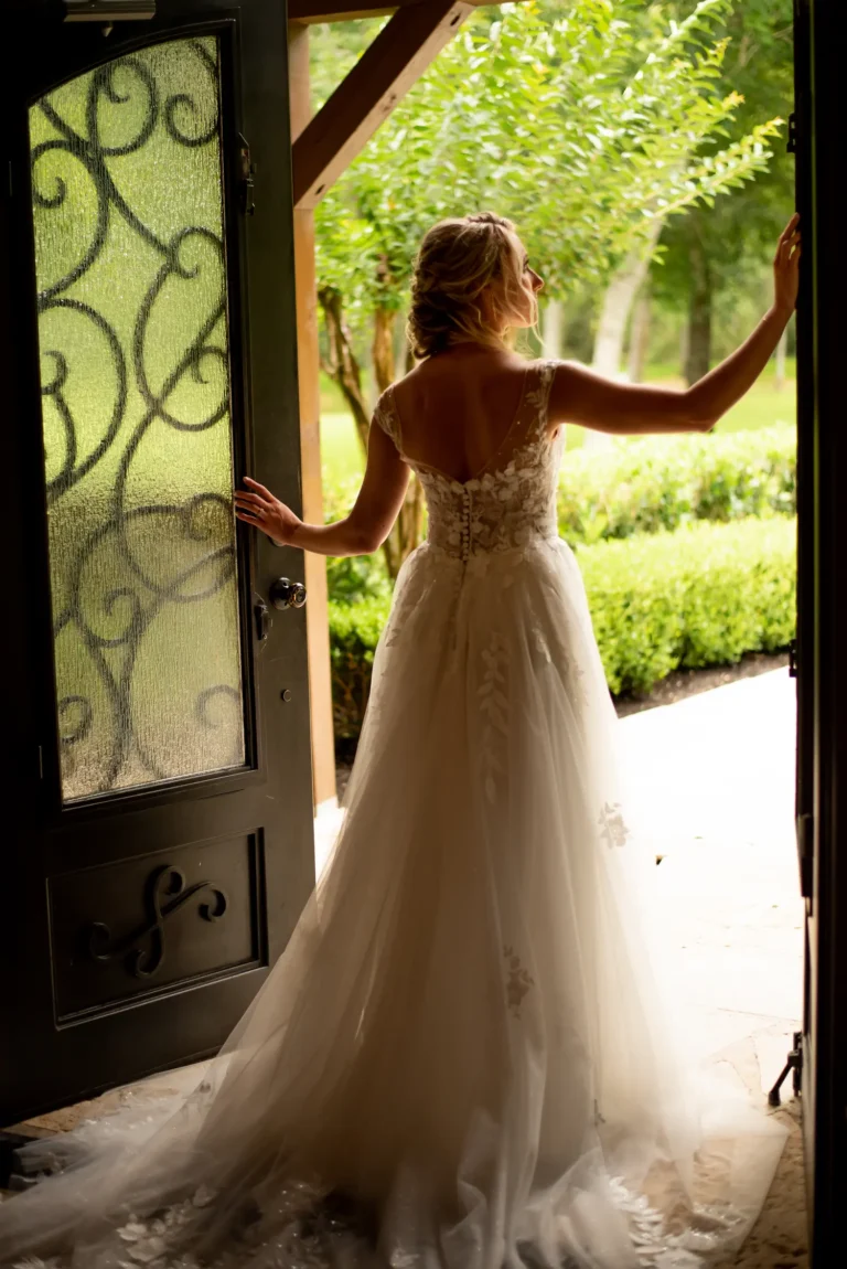 Cardinal Photography- Wedding Collection — Wedding editorial by Dani Napoli for VOUS Magazine