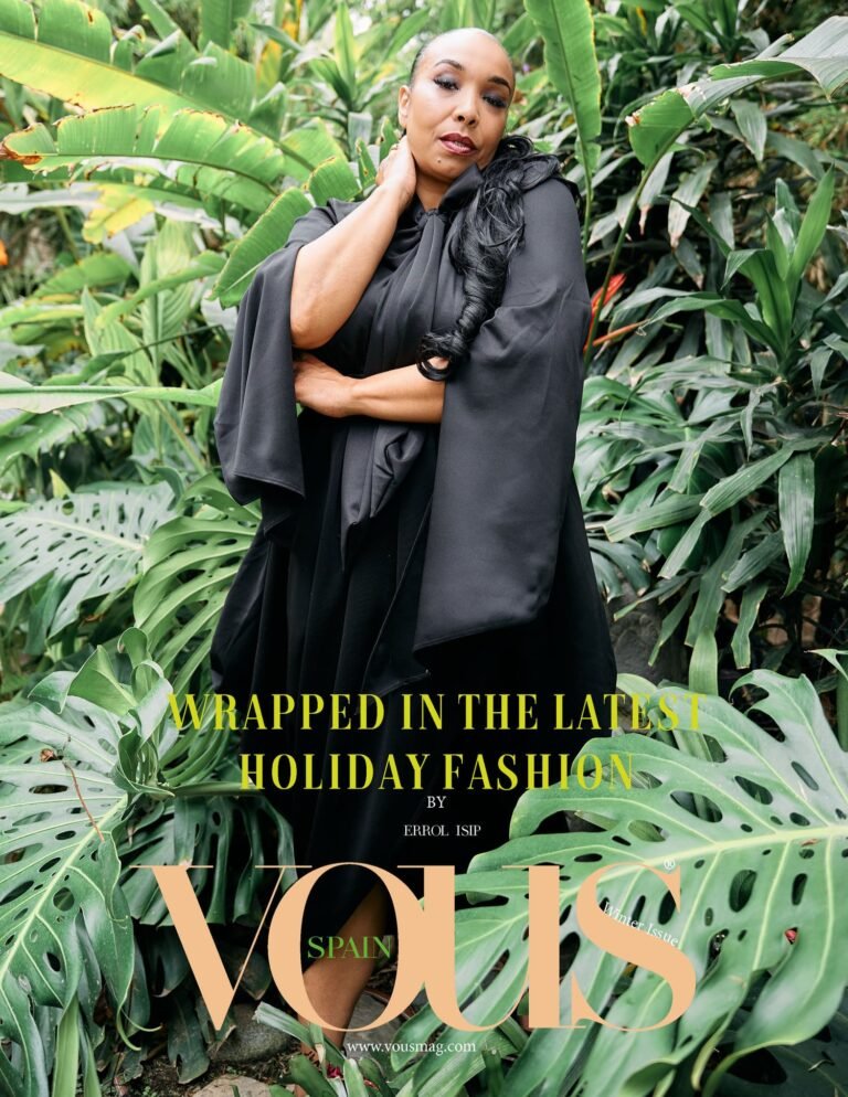 Wrapped in the latest holiday fashion — VOUS Magazine · The December Christmas Special Edition · Vol.14 · 2023