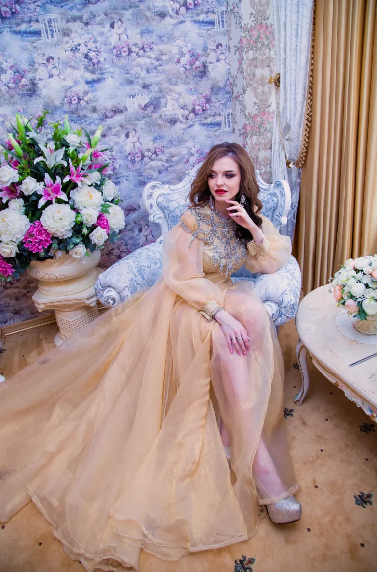 elegant chic — VOUS Magazine · The February Fashion & Beauty Edition · Vol.6 · 2024