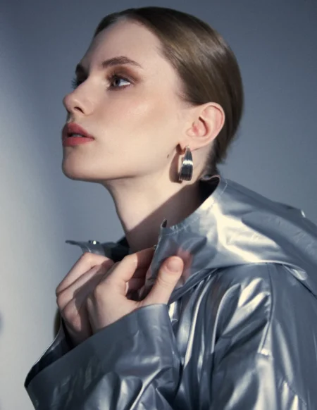 Metallic renaissance — Fashion & Beauty editorial by Anna Lisina for VOUS Magazine