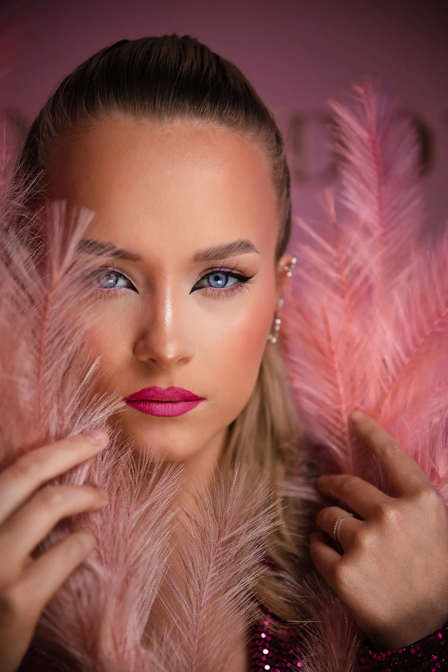 Pink valentine — Valentine's Day editorial by Julia Modzelewska for VOUS Magazine
