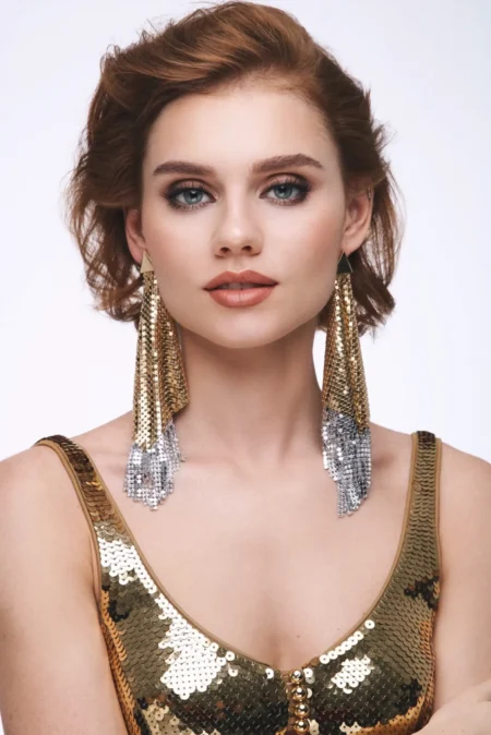 Two Sides — Fashion & Beauty editorial by Екатерина Василевская for VOUS Magazine