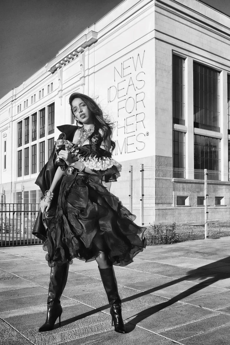 Elizabeth — Fashion & Beauty editorial by Federico Cambria for VOUS Magazine