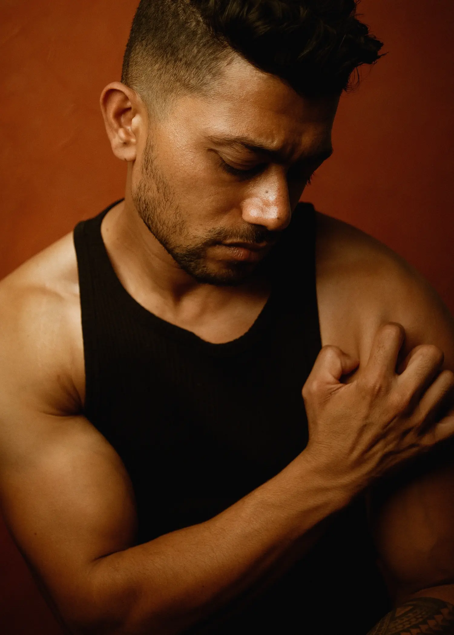 Find your strenght — Man editorial by Irisa Didrisa for VOUS Magazine
