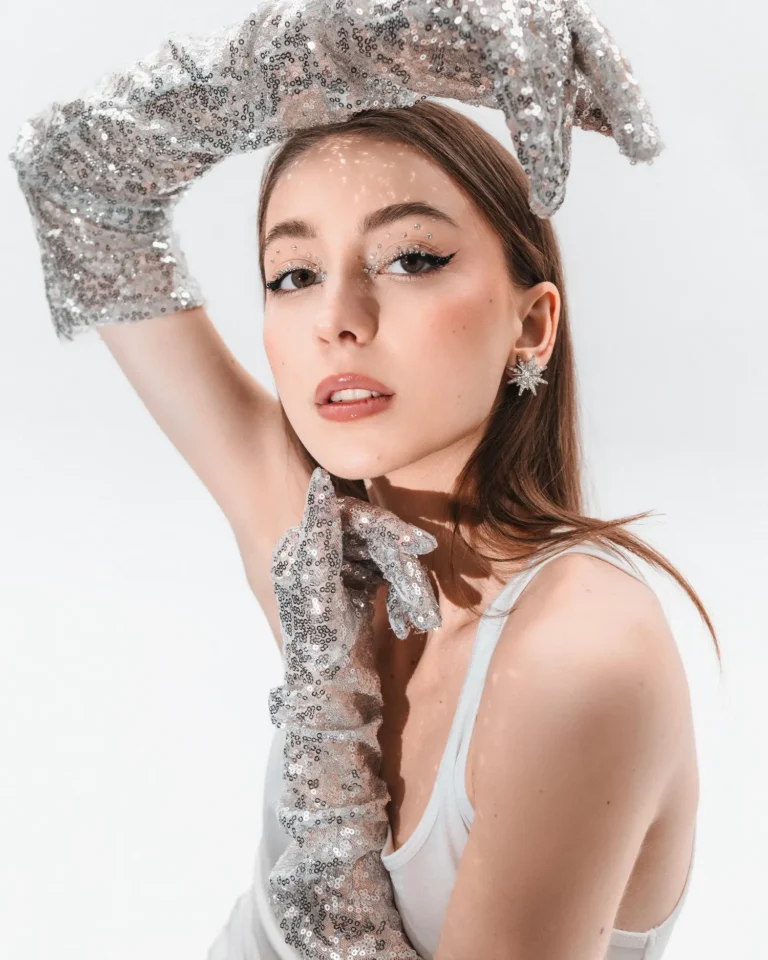 Silver glamor — Fashion & Beauty editorial by Daria Volchenko for VOUS Magazine