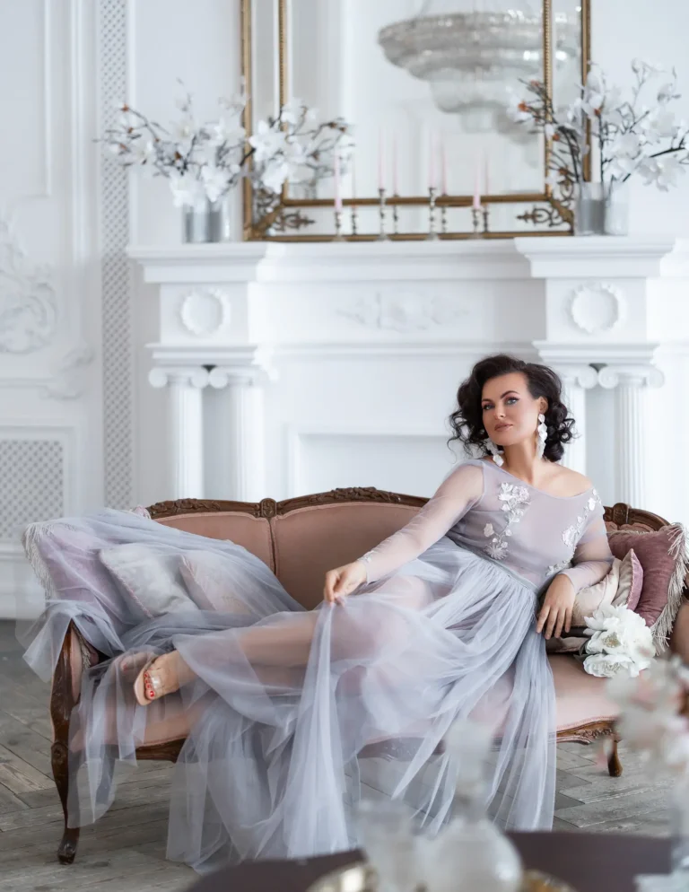 The fragnance of tenderness — Wedding editorial by Anna Parfenova for VOUS Magazine
