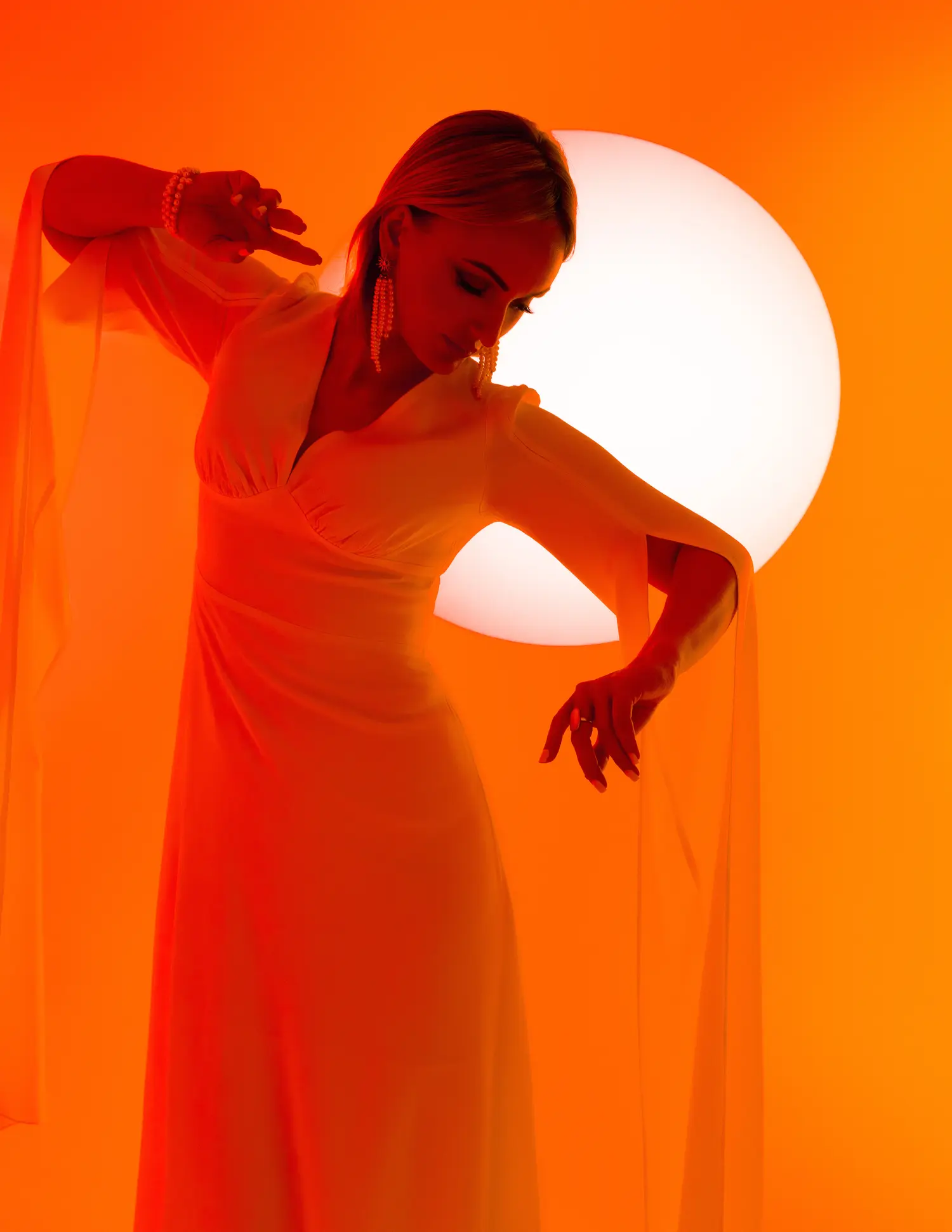 The white sun — Fashion & Beauty editorial by Alexander Ivanov for VOUS Magazine