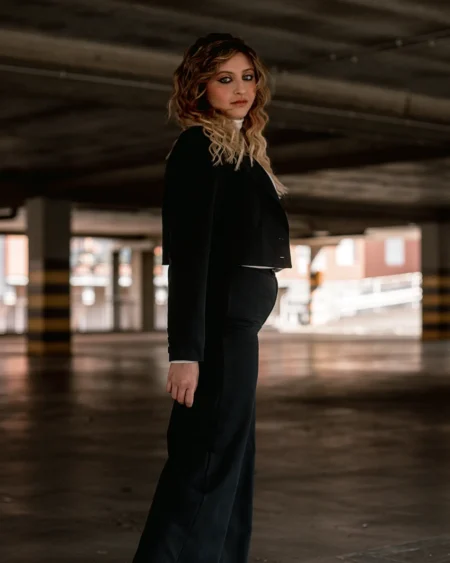 Urban mood — Fashion & Beauty editorial by Mb Model Management for VOUS Magazine