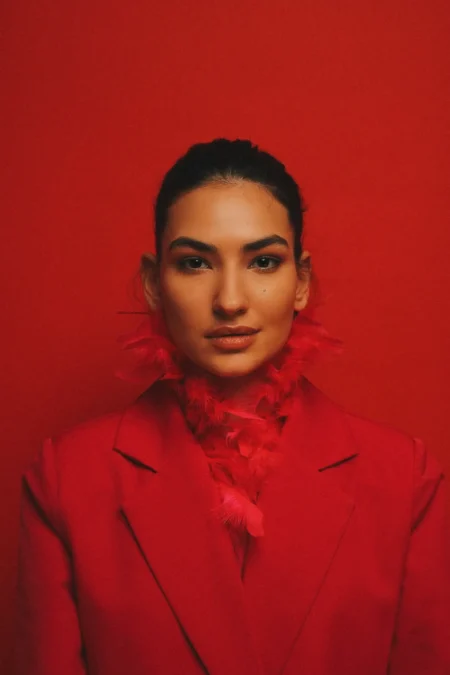 Red on Grey — Creme de la Creme editorial by Екатерина Василевская for VOUS Magazine