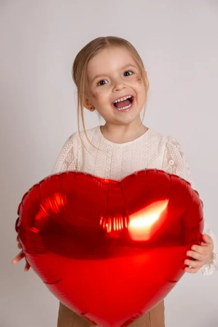Sweet hearts — Teen editorial for VOUS Magazine