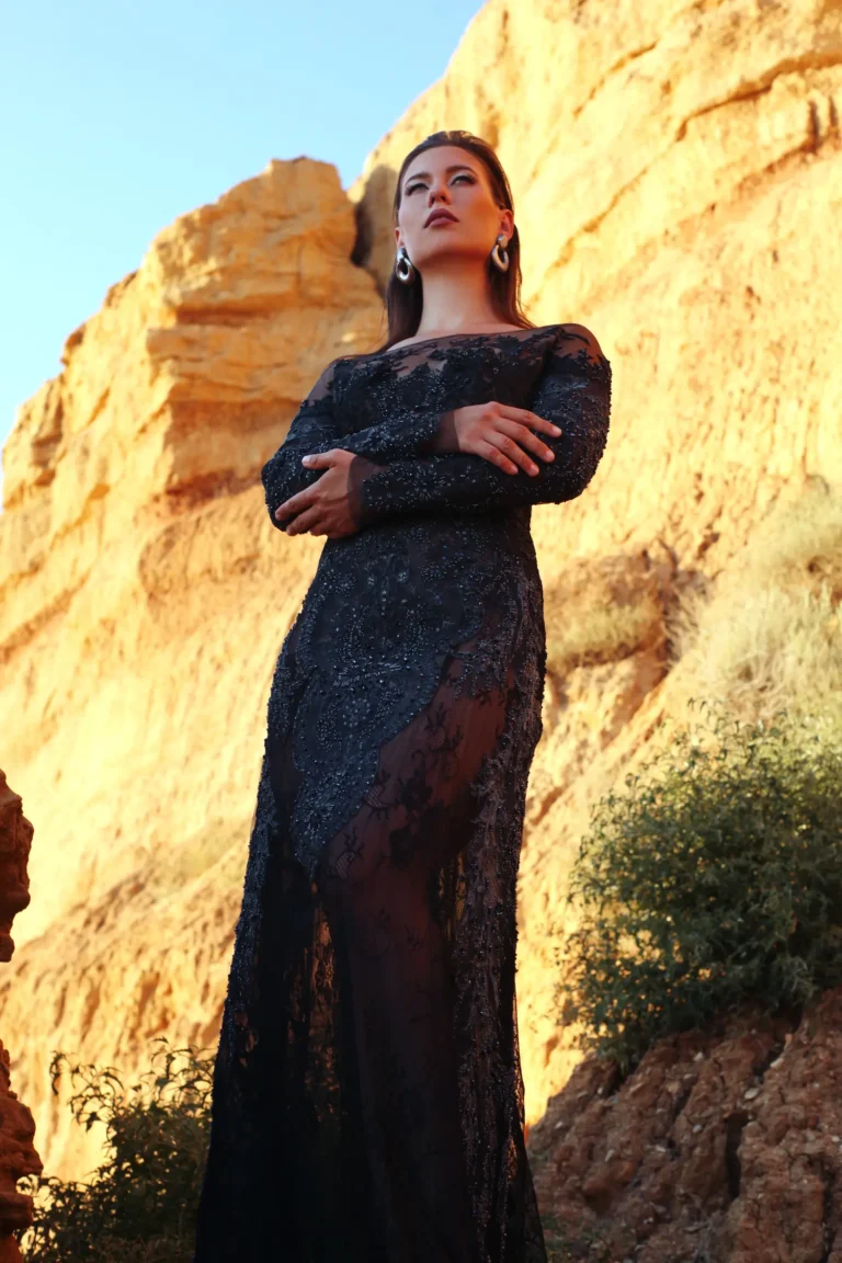 Tramonto di rame — VOUS Magazine · The April Fashion & Beauty Edition · Vol.13 · 2024