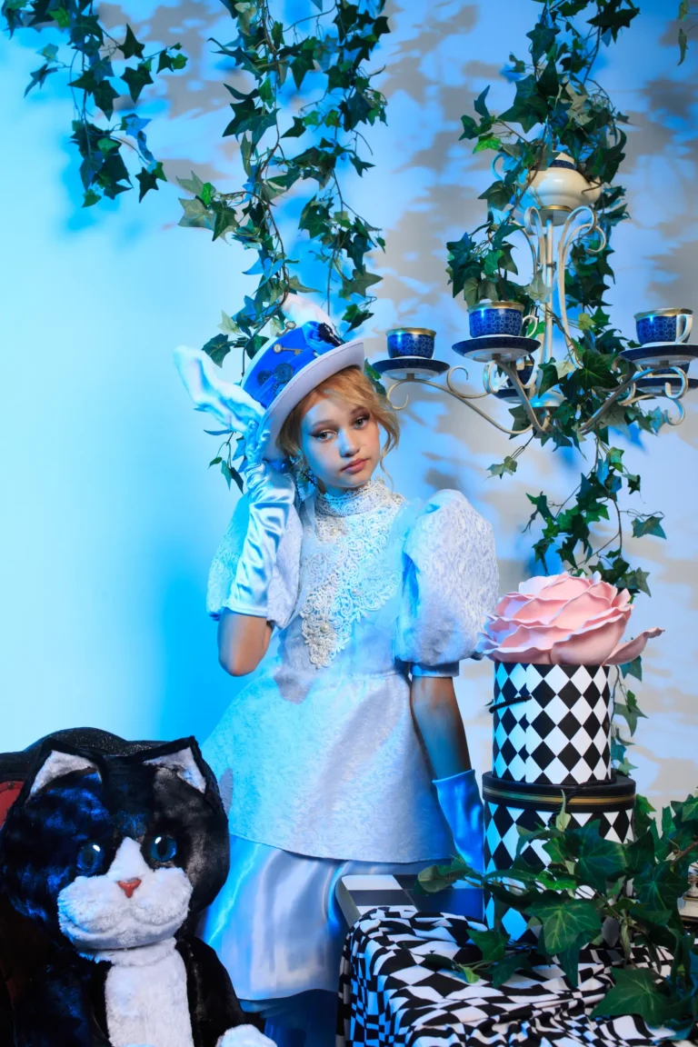 Alice in Wonderland — Teen editorial by Ira Zolotova for VOUS Magazine