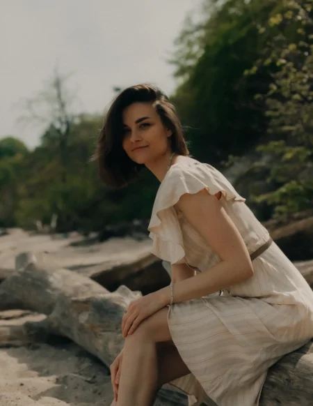 Feeling of Spaciousness — Fashion & Beauty editorial by Diana Novikova for VOUS Magazine