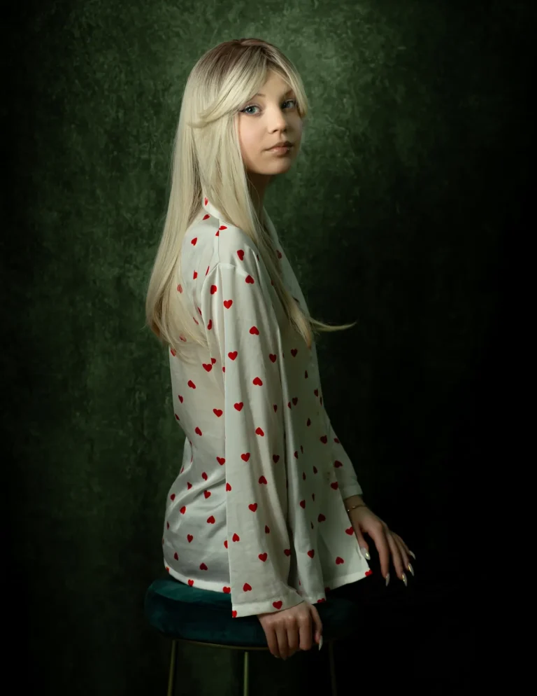 Hoila Yauheni/Zlata-Hanna — Portrait editorial by Hoila Yauheni for VOUS Magazine