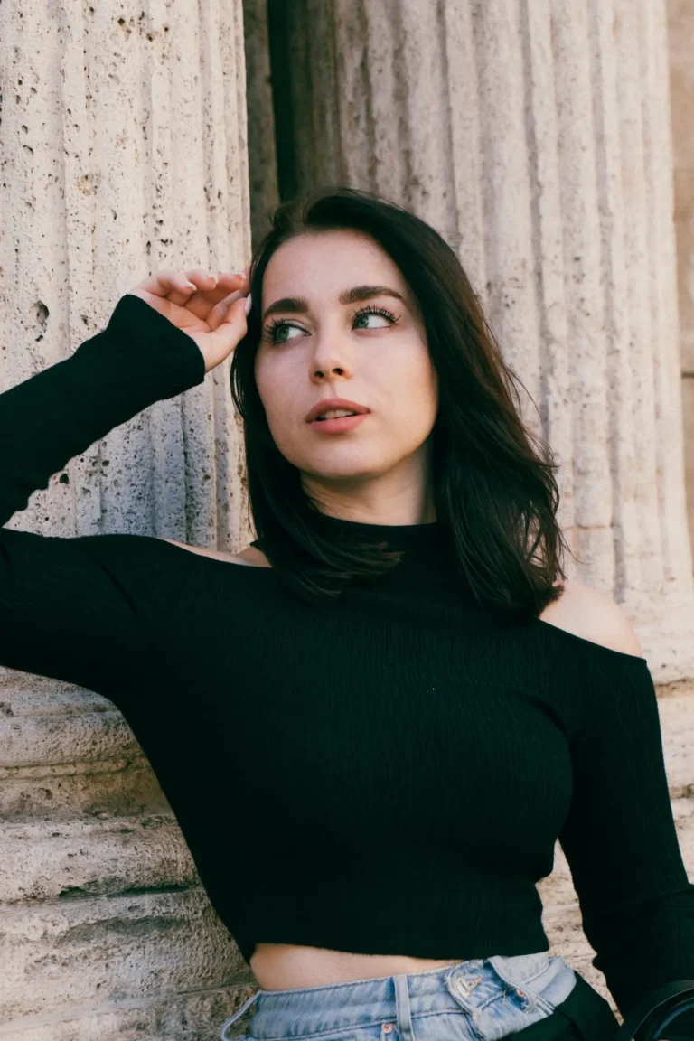 Walking around — Street editorial for VOUS Magazine