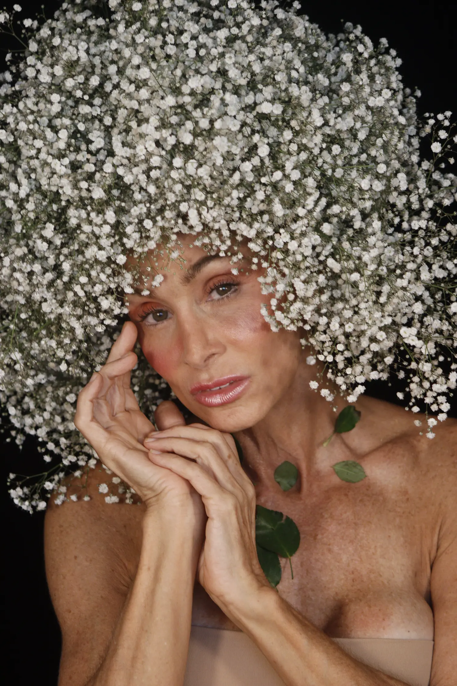 Blooming — Beauty editorial by Laura Mucel for VOUS Magazine