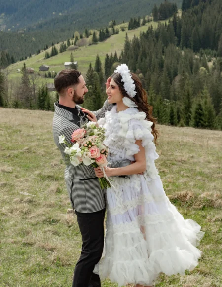 Carpathian idyll — Wedding editorial by Liudmyla Davydova for VOUS Magazine