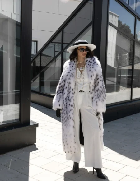 Gerda — Street editorial by Irina Maximova for VOUS Magazine