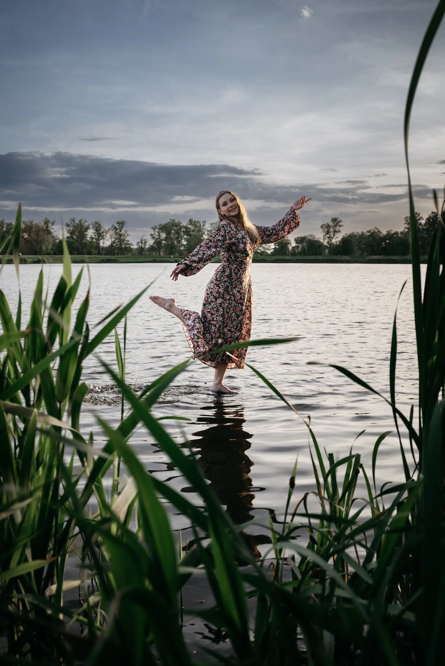 Light as the wind — Fashion & Beauty editorial by Tonya MÜ for VOUS Magazine
