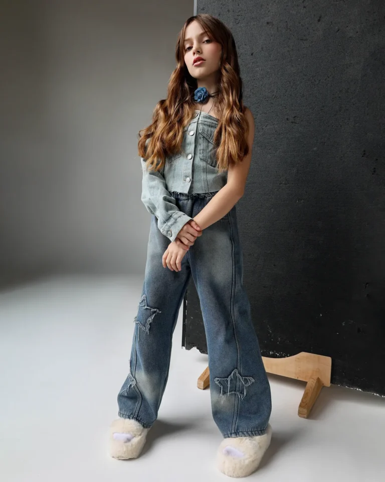 Muse — Teen editorial by Emilia Smekalova for VOUS Magazine