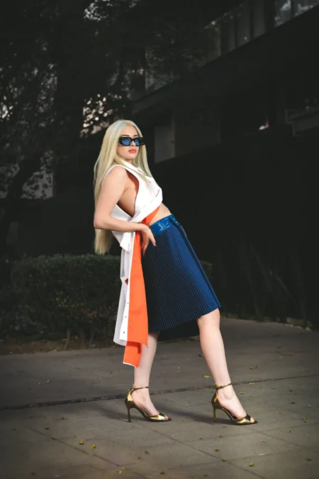 Fashion Avenue — Portrait editorial by Carlos Galván for VOUS Magazine